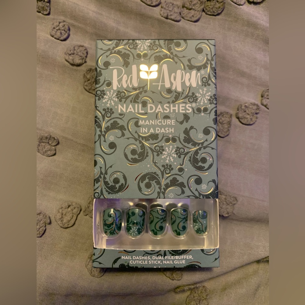 Brand New Red Aspen Nail Dashes